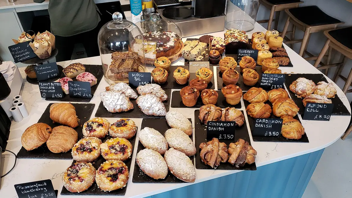 State Fayre Bakery and Deli – bakery in Hale Barns, Altrincham